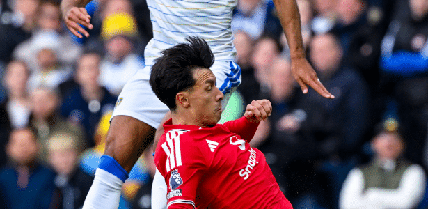 Leeds arranca empate do Manchester United e aprofunda crise do clube na Premier League