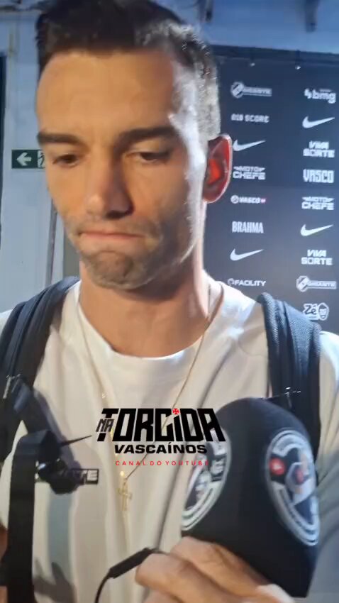 Léo Jardim avalia desempenho do Vasco após empate contra o Remo