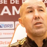 Leonardo Jardim assume culpa após eliminação do Flamengo na Libertadores