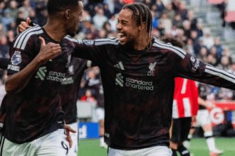 Liverpool bate o brentford de virada fora de casa pelo campeonato