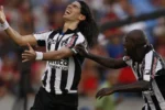 Loco Abreu celebra data especial e recebe homenagens do botafogo
