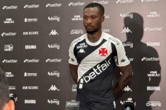 Loide augusto ganha nova chance e busca recomeço no vasco