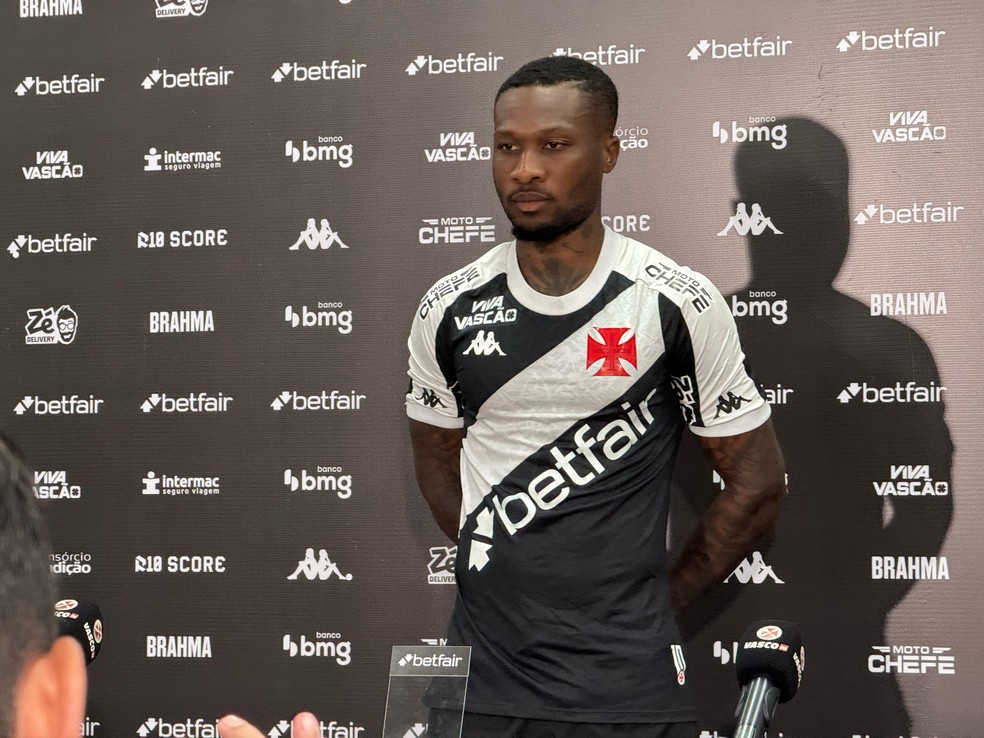 Loide augusto ganha nova chance e busca recomeço no vasco