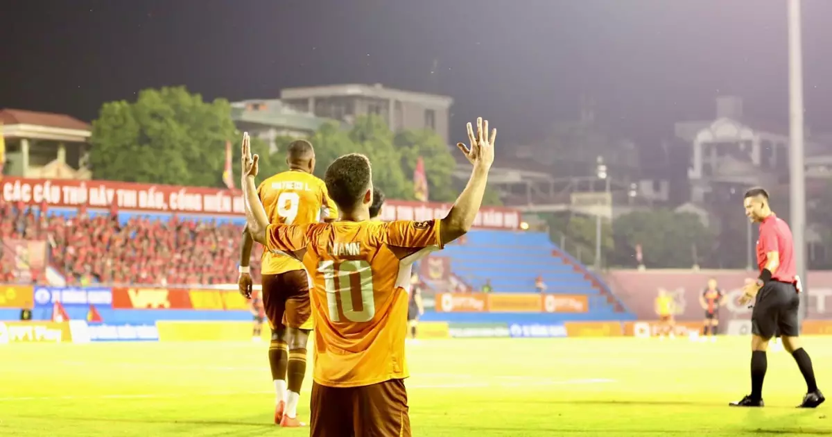Luann Augusto brilha com gols e assistências no futebol da Ásia