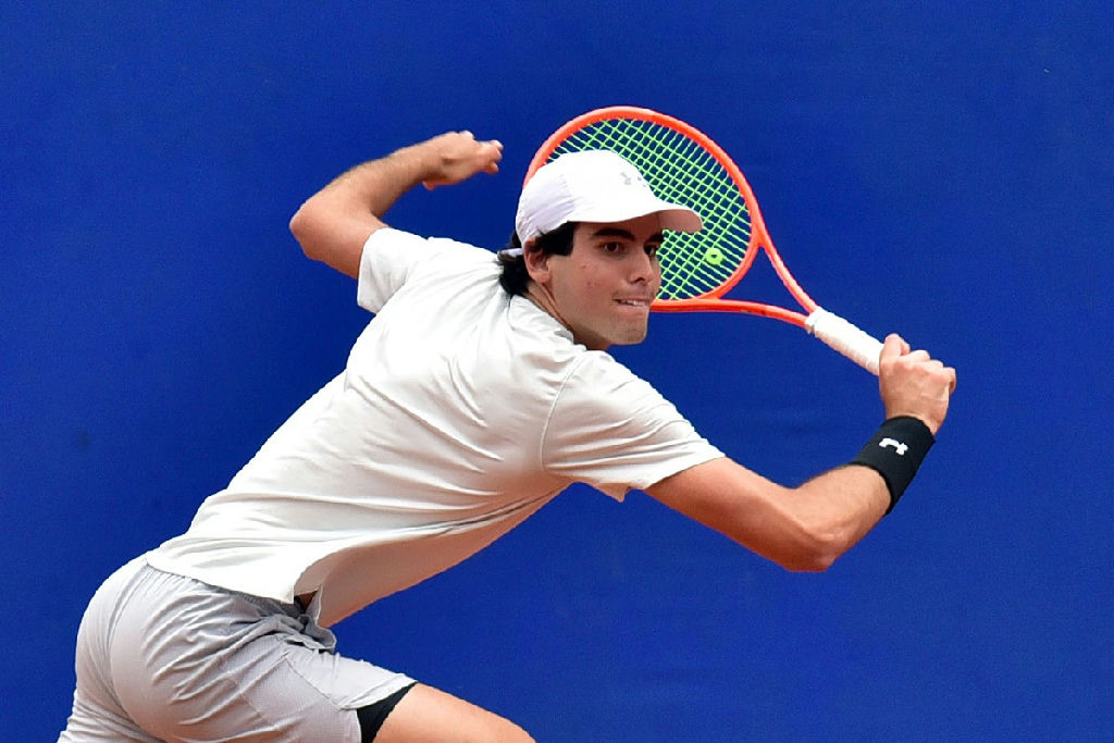 Lucas Andrade mantém invencibilidade e avança à semifinal no Equador
