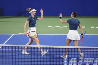 Luísa Stefani busca vaga na semifinal do WTA 1000 de Wuhan