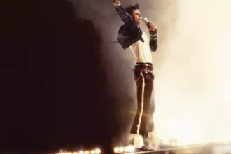 Maior cinebiografia da história, filme sobre Michael Jackson chega ao streaming