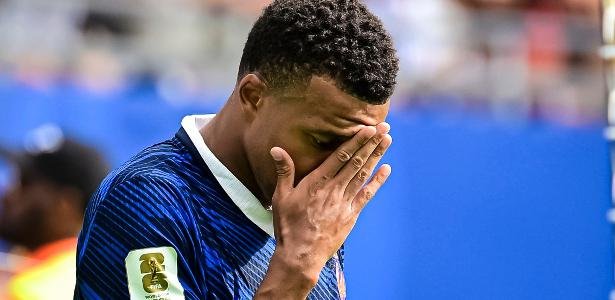 Marcas chinesas rompem contratos após declarações de Kylian Mbappé