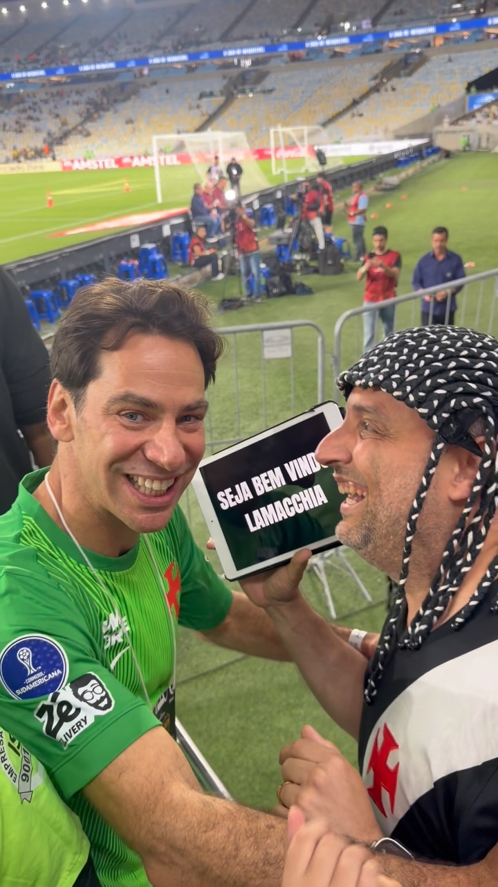 Marcos Lamacchia aparece em registro no Maracanã ao lado de Homem Piruca