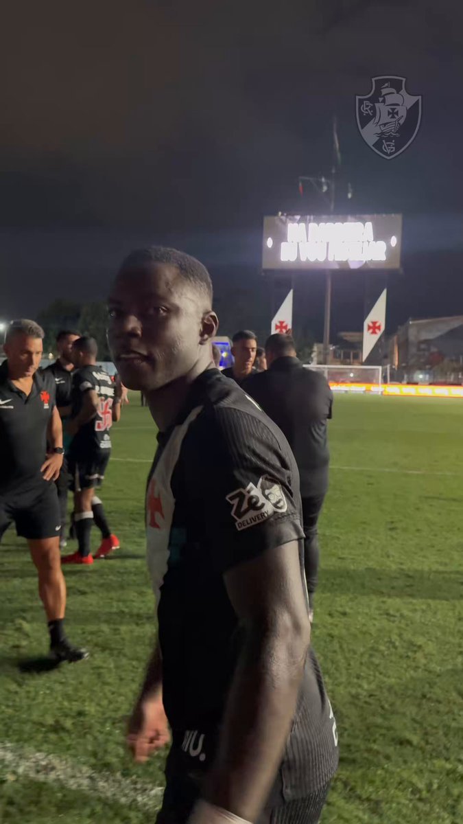 Marino celebra desempenho decisivo e expressa alegria após triunfo do Vasco