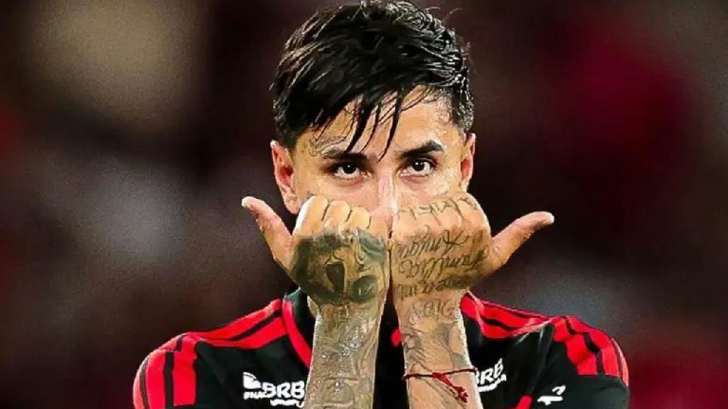 Martinelli alerta arbitragem sobre conduta de Pulgar em clássico Fla-flu