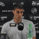 Matheus Bachi avalia empate do Botafogo contra o Coritiba e destaca evolução