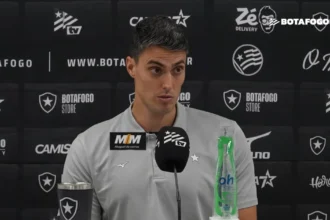Matheus Bachi avalia empate do Botafogo contra o Coritiba e destaca evolução