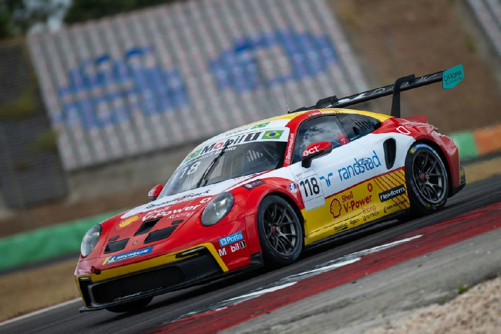 Matheus Comparatto e Felipe Baptista garantem pole position na endurance em Brasília