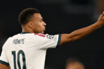 Mbappé entra no top-5 de artilheiros da Champions League em seu centésimo jogo