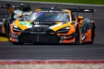 Mclaren #10 crava a pole position na classe LMGT3 em barcelona