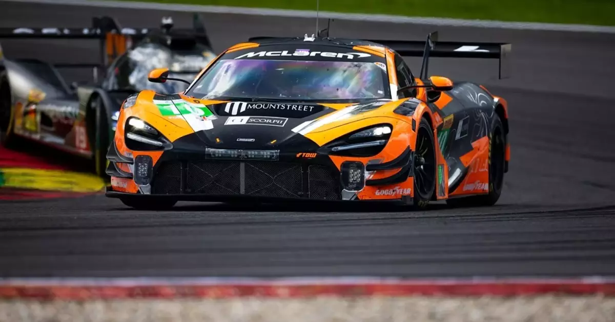 Mclaren #10 crava a pole position na classe LMGT3 em barcelona
