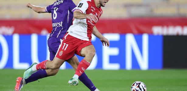 Monaco de Filipe Luís tropeça em casa e vê vantagem na liderança do Francês diminuir