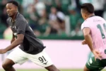 Mudanças no Botafogo contra o Coritiba geram debate sobre estratégia da comissão técnica