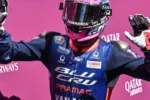 Novo recorde de pista garante pole position a Izan Guevara no GP da Indonésia de Moto2