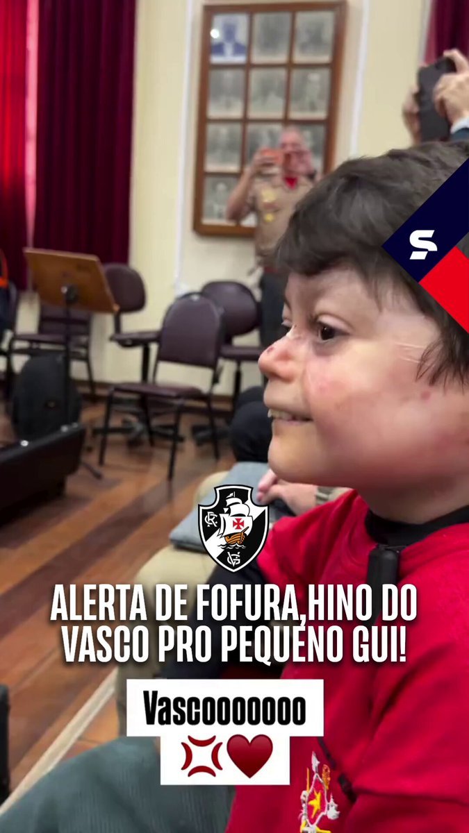 Orquestra do corpo de bombeiros surpreende pequeno gui com hino do vasco