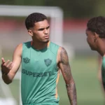 Os bastidores da baixa minutagem de Riquelme no Fluminense