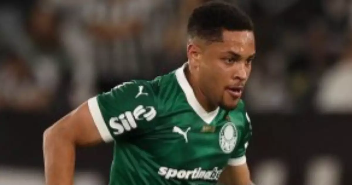 Palmeiras adota cautela e define situação de Vitor Roque para a Libertadores