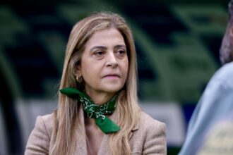Palmeiras mantém postura sobre patrocínio e Leila Pereira esclarece futuro no clube