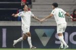 Palmeiras vence o Athletico fora de casa e assume a liderança do campeonato