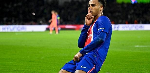 Paris Saint-Germain e Lyon duelam pela liderança do campeonato Francês