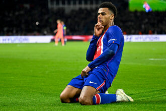 Paris Saint-germain supera o Barcelona em confronto emocionante na Liga dos Campeões