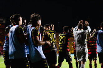 Patrick de Paula marca no fim e Sport supera São Bernardo na Série B