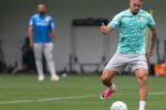 Paulinho mantém cronograma de transição e é ausência confirmada no Palmeiras