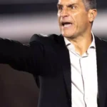 Pedro Emanuel assume culpa após derrota do Vasco e defende escalação