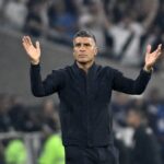 Pedro Emanuel avalia eliminação do Vasco e respalda elenco