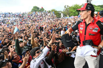 Pilotos da Motogp contestam multas por ausência em eventos promocionais
