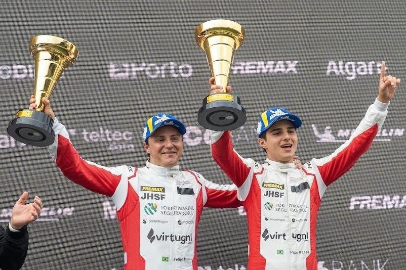 Pipo e Felipe Massa conquistam primeira vitória em dupla na Porsche Cup