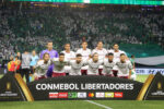 Presidente do Fluminense vai às lágrimas no gramado após eliminação na Libertadores