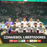 Presidente do Fluminense vai às lágrimas no gramado após eliminação na Libertadores