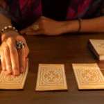 Previsões do tarot indicam novos começos e cuidados para os signos