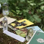 Previsões do tarot revelam caminhos e decisões importantes para os signos