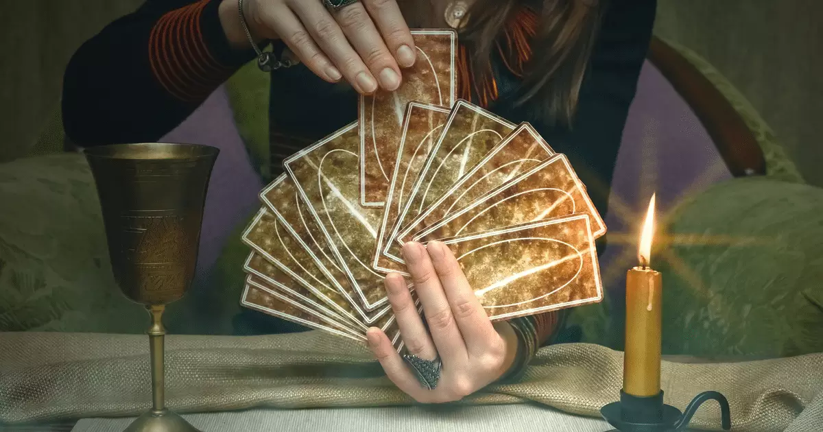 Previsões do tarot revelam oportunidades e mudanças para os doze signos