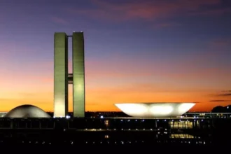Projeções eleitorais apontam para avanço da representatividade feminina no Senado em 2026
