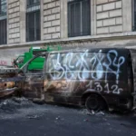 Protestos na frança deixam saldo histórico de detenções e destruição