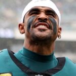 Quarterback do Philadelphia Eagles é diagnosticado com trombose e embolia