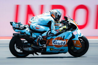 Raúl Fernández conquista pole position histórica na Indonésia em classificação eletrizante