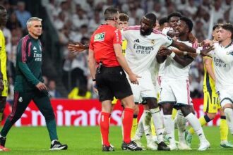 Real Madrid vence Villarreal em jogo marcado por expulsão de Vinicius Junior