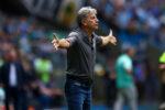 Renato Gaúcho alfineta gestão de Luís Castro após empate do Grêmio