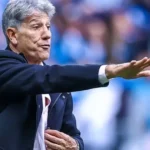 Renato portaluppi critica diretoria após derrota do grêmio no brasileirão