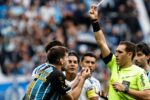 Renato Portaluppi critica expulsão de Walter Kannemann e promete multa pesada